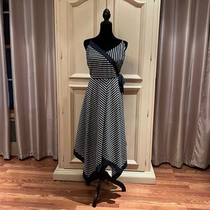Banana Republic Hanker-chief dress